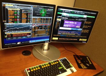 Cari oranlar ile BIST’e göre F/K iskontosu olan ve yabancı ilgisi olan hisseler..