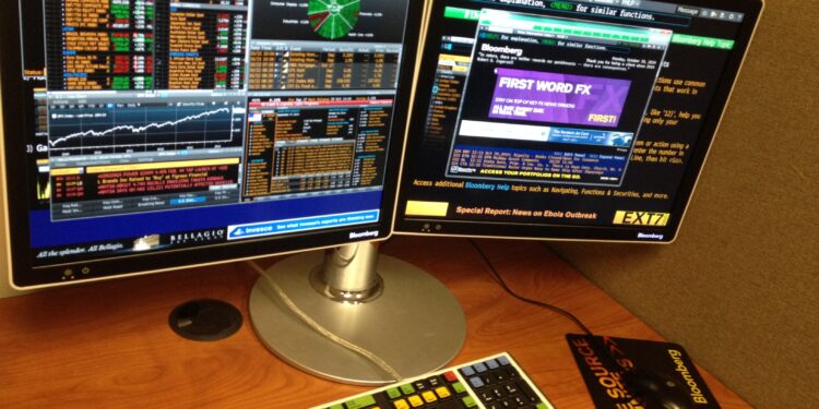 Cari oranlar ile BIST’e göre F/K iskontosu olan ve yabancı ilgisi olan hisseler..