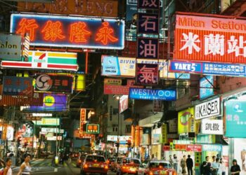 Hang Seng Index, Hong Kong; 23.500 üzeri tepki alımları sertleşebilir, endekste en çok AL verilen hisseler