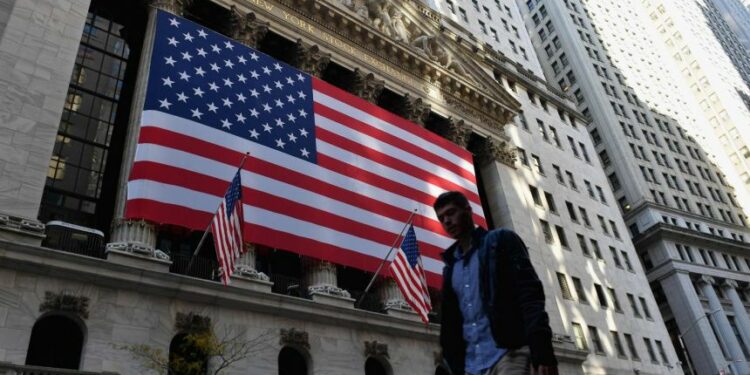 S&P 500’de %60 üzeri getiri potansiyeli olan iskontolu şirketler