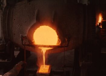 Petrolün Sessiz Sinyalleri ve Yeni Metalurji Çağı