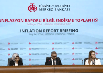 TCMB enflasyon tahminini 8 puan yükselterek piyasaya yaklaşıyor